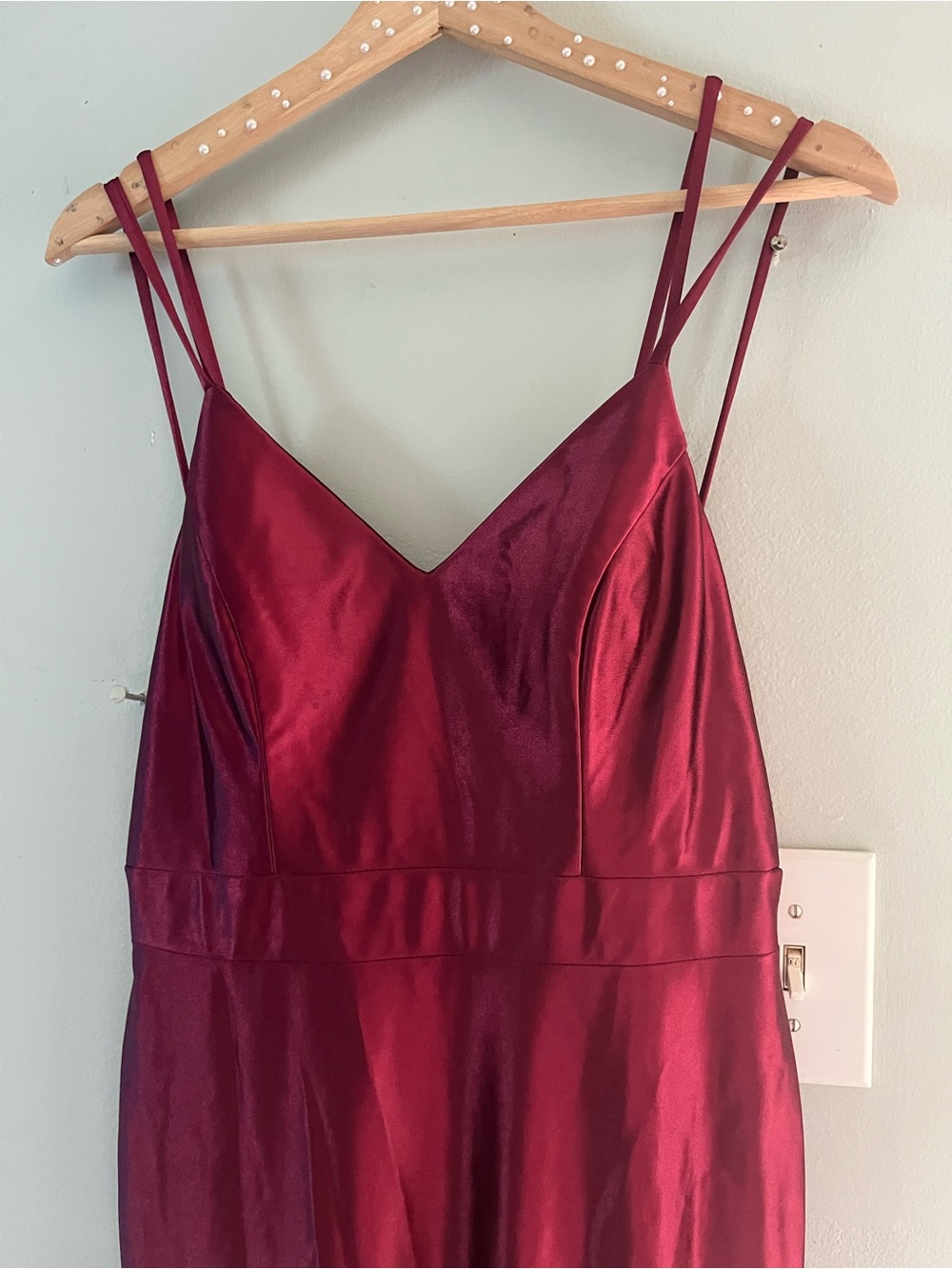 Women's Satin V-Neck Slip Dress - Burgundy
